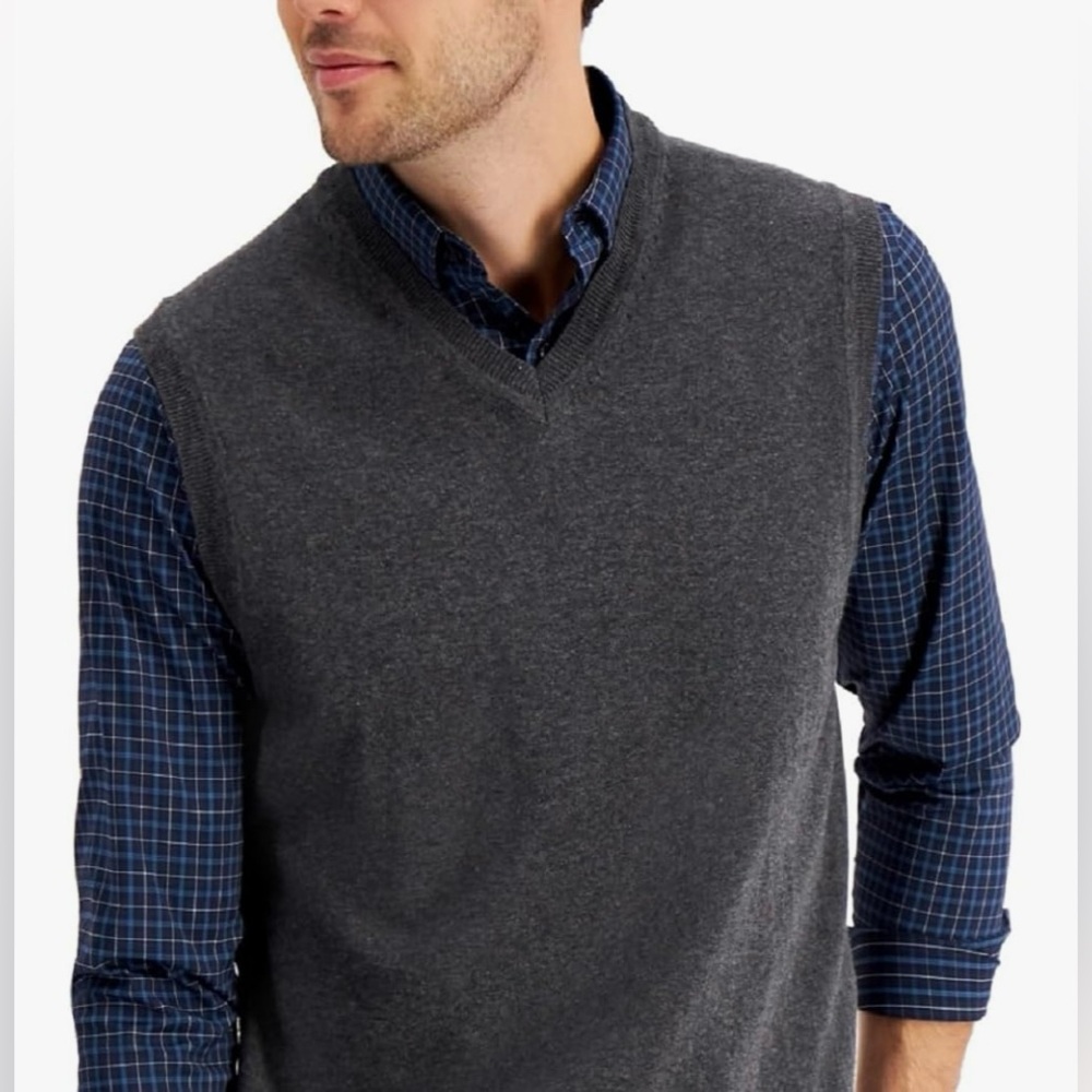 Club Room Charcoal V-Neck Sweater Vest NWOT tktd$49.50